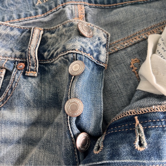 AEO - Ripped Jeans - Picture 4 of 6